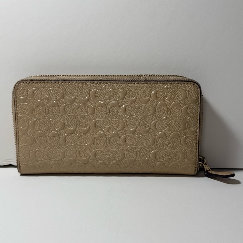 COACH Beige Signature Patent Leather Accordion Zip Around Wallet - Picture 2 of 4